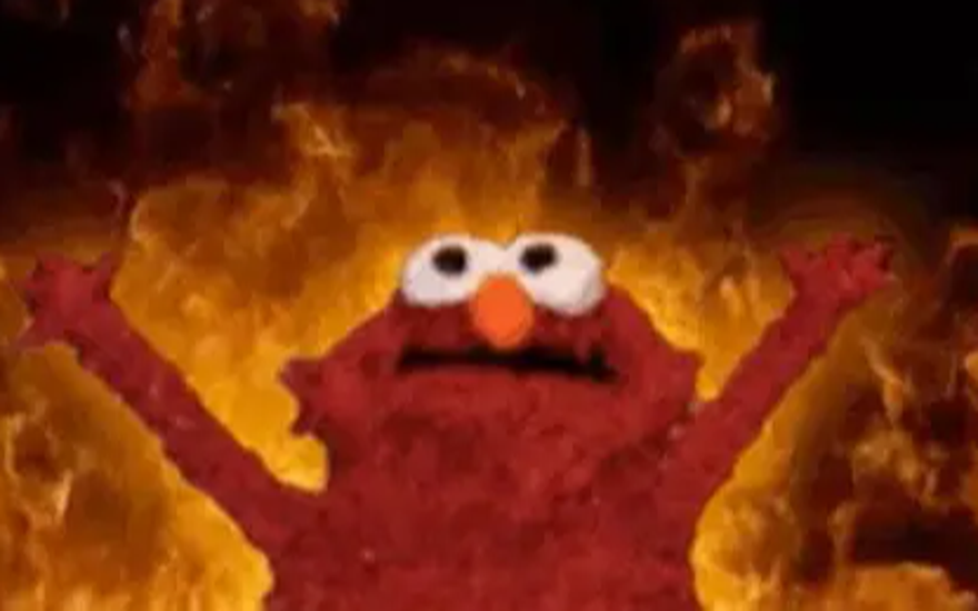 Подливать масла в огонь