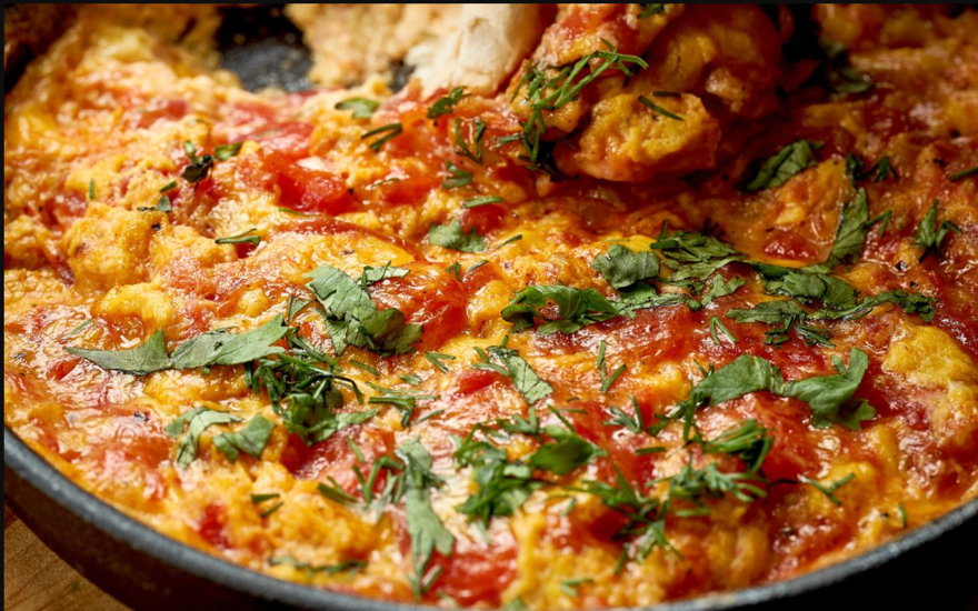 Горячий измирский завтрак