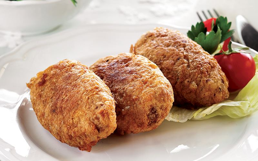 Бёдра, тёти и кошки